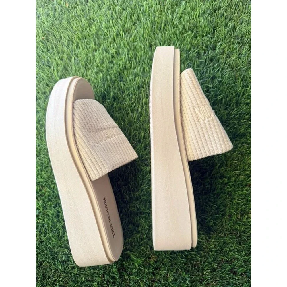 women's sandals true religion